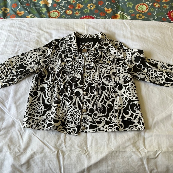 ANNE CARSON
Linen 2X Women’s Summer Jacket - Picture 3 of 12